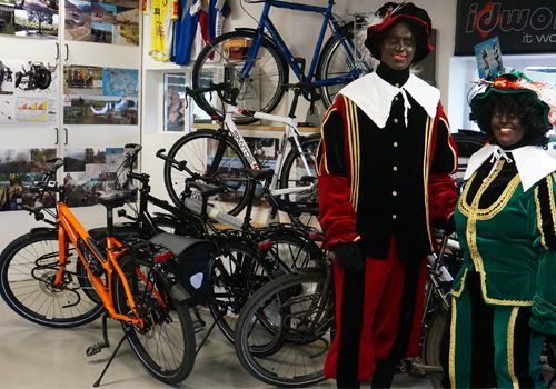 Pieten op bezoek bij Bikefeeling